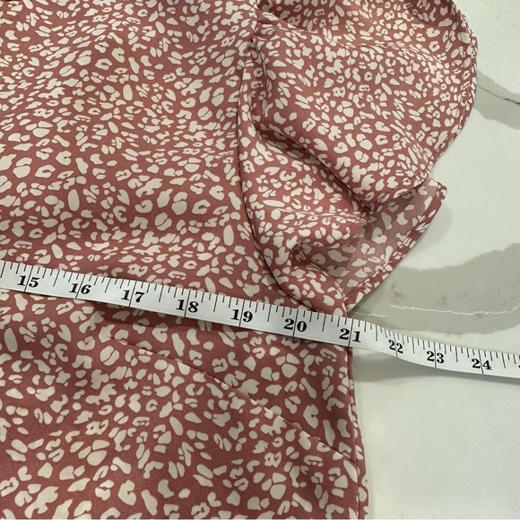 Aconiya Floral Flutter Sleeve Pink blouse - Picture 6 of 8